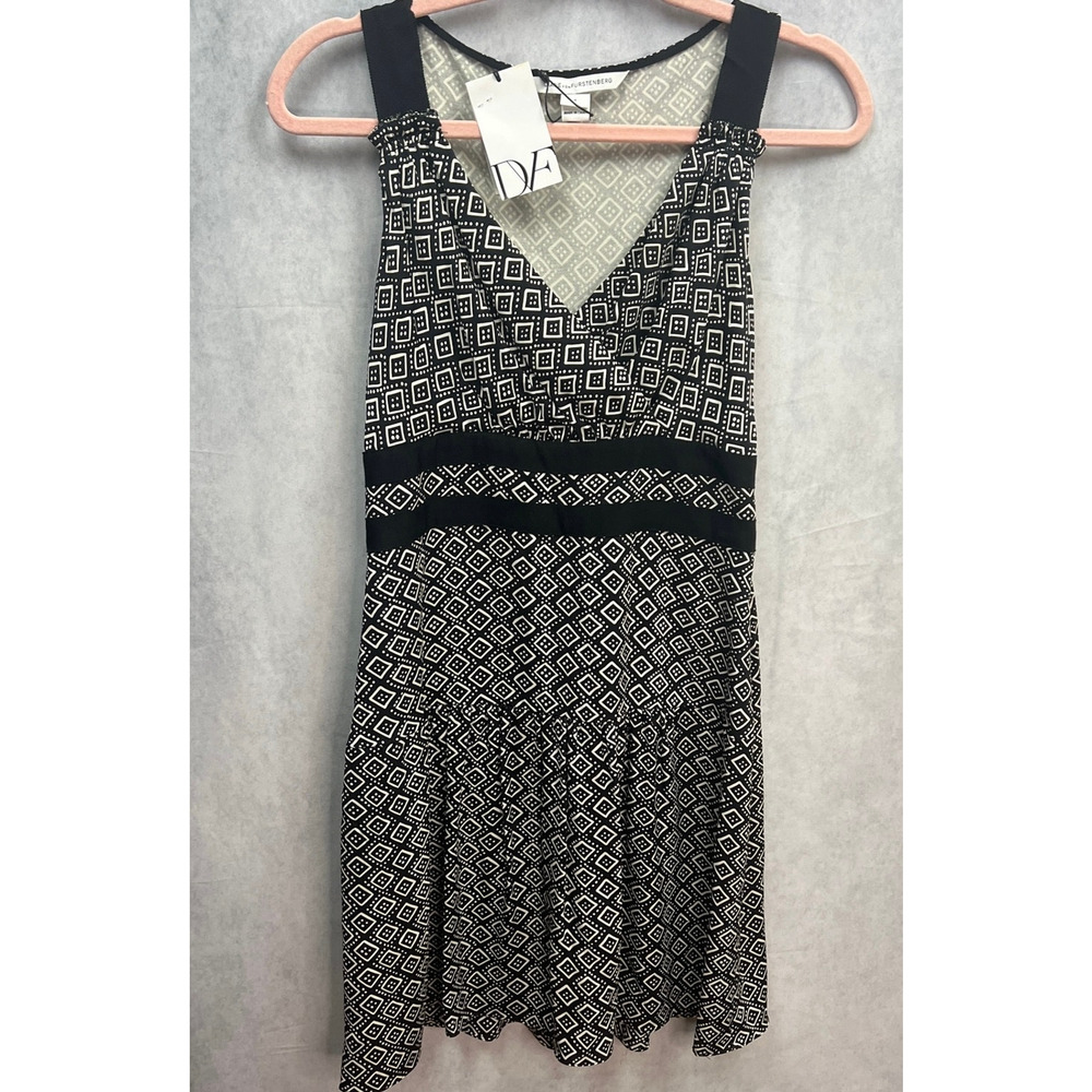 Diane Von Furstenberg Eugenia Silk Shift Dress V-Neck Dot Diamond Black Size 4 - Picture 4 of 12